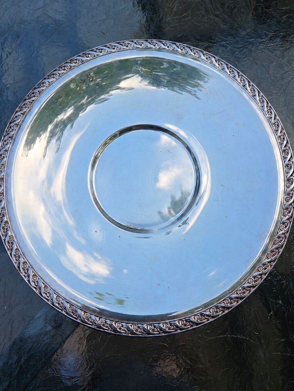 Vintage Wm.Rogers & Son Spring Flower Silverplate Round Serving Tray Platter 12"